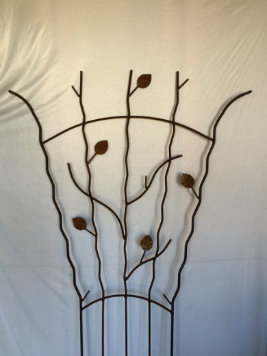 Ranke mit Blättern H150